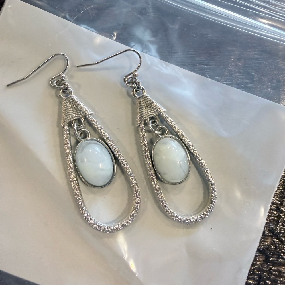 Chic Silver and White Oval Drop Earrings